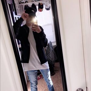 Meet your Posher, Ethan